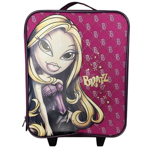 Bratz Cloe Rolling Luggage Case Holds 6 Fashion Dolls - Picture 1 of 6